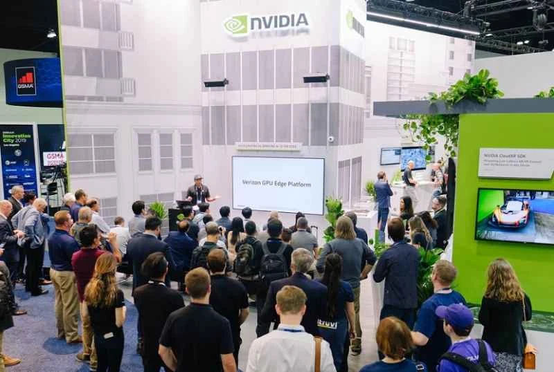 What exhibits will be featured at Mobile World Congress 2025?