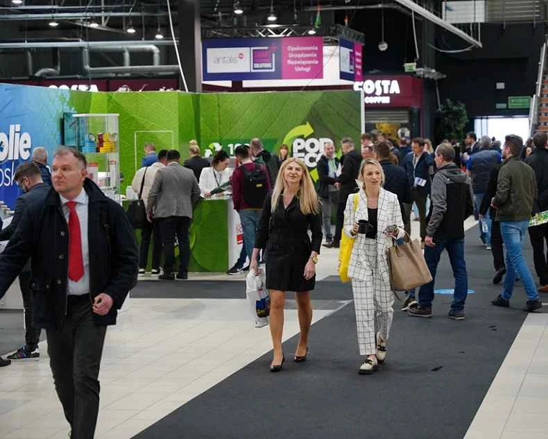 What are the exhibits at the Fastener Expo 2027 in Poland?