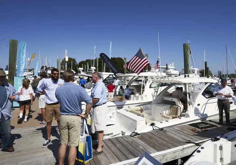 What are the exhibits at the Hamburg Boat Show 2026?